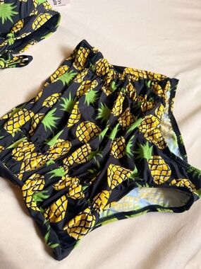 NWT Unique Vintage Monroe High Waist Pineapple Print Black Bikini Bottom Size L